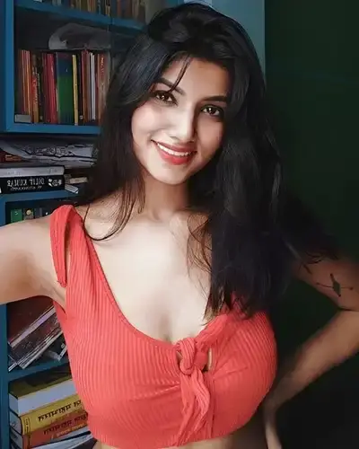 Pirawa Call Girl